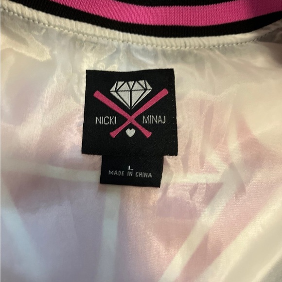 Nicki Minaj jacket - Picture 4 of 5